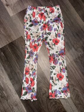 SHEIN White Floral Ribbed Kids Pants with Red & Blue Flowers